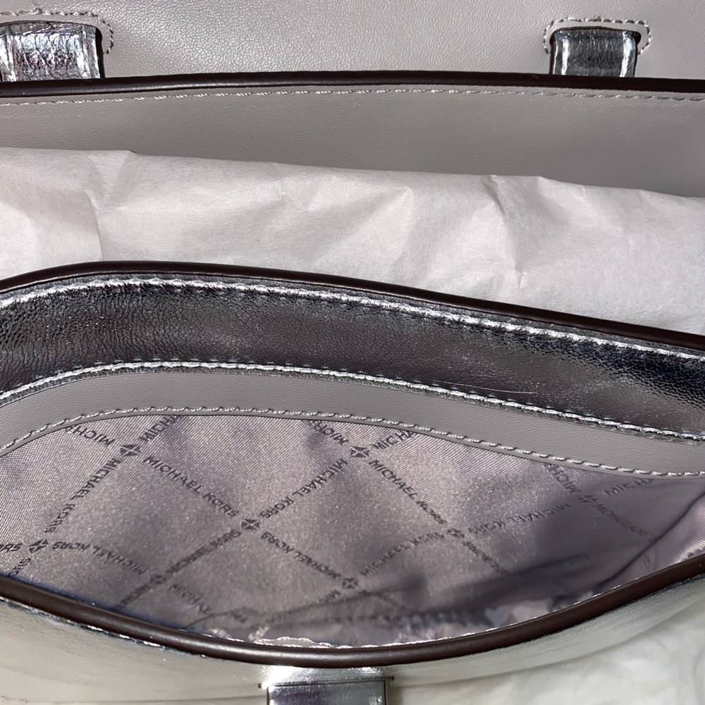 Michael Kors purse Manhattan Medium Metallic Satchel New - Picture 10 of 15